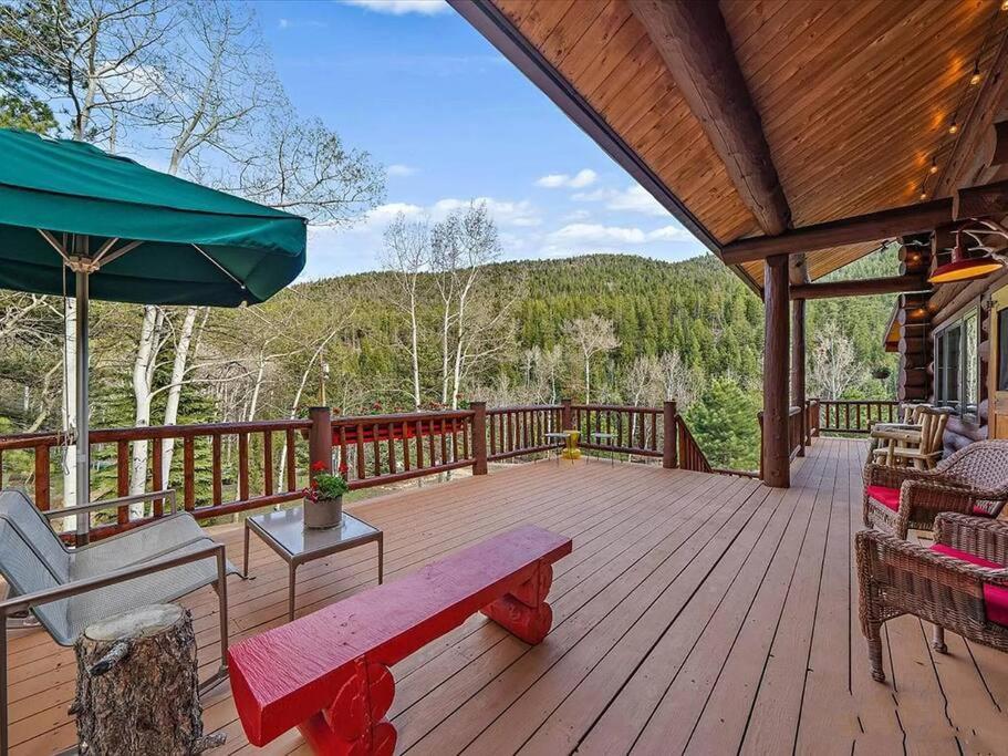 Вилла Classic Log Cabin Near Rocky Mountain National Park And Near Skiing Лайонс Экстерьер фото