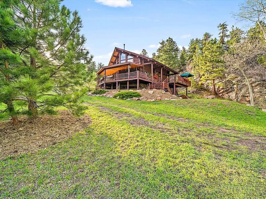 Вилла Classic Log Cabin Near Rocky Mountain National Park And Near Skiing Лайонс Экстерьер фото